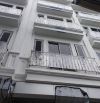 Bán căn siêu hiếm tại phố Thịnh liệt Hoàng Mai, 60m, thang máy, ô tô đỗ cửa
