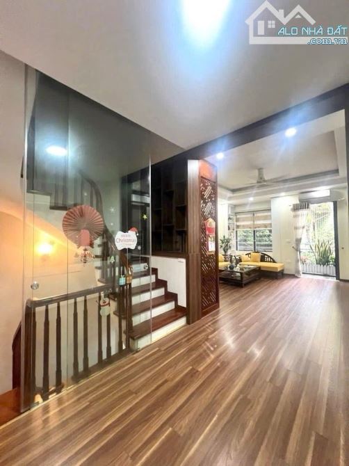 BÁN NHÀ PHÂN LÔ, VỈA HÈ, Ô TÔ TRÁNH PHỐ THÁI HÀ70 m2-mt 4.5m -6 tầng thang máy-30 tỷ 900