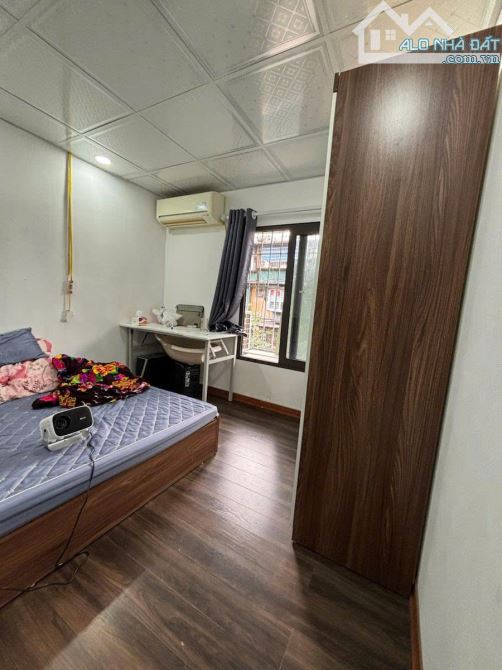 Chỉ 4,89 tỷ tập thể Nghĩa Tân , Cầu Giấy, lô góc, ô tô đỗ, sổ to 90m2 3pn ở ngay