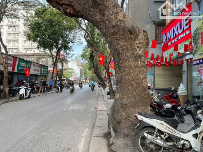 Mặt Phố Đội Cấn – Ba Đình – 65 m2 – C4 – mặt tiền – 4.6 M – Giá 24.8 Tỷ. MẶT PHỐ