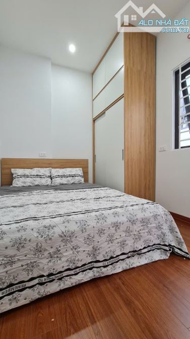 BÁN GẤP CĂN GÓC TẬP THỂ THỦ LỆ 2 – NGÕ 65 ĐÀO TẤN, BA ĐÌNH. 95M² – 3PN. 4,85 TỶ