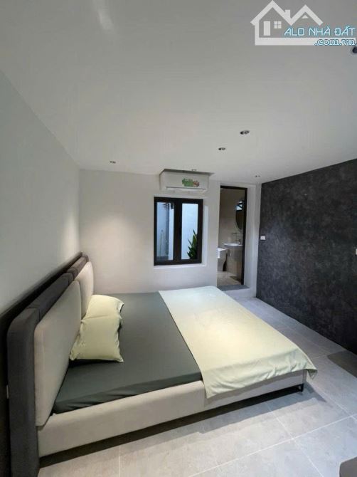 Chỉ 5,85 tỷ tập thể Đào Tấn, Ba Đình, tầng 1, sâng rộng, sổ to 100m2 2PN 2WC full nt