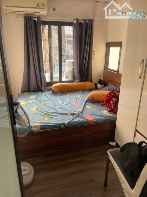 Chỉ 4,89 tỷ tập thể Nghĩa Tân , Cầu Giấy, lô góc, ô tô đỗ, sổ to 90m2 3pn ở ngay