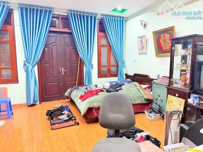 Bán Nhà Phố Hàng Bông, oto đỗ cửa, kinh doanh, 36m2 x 5 tầng 1 tum, Sổ riêng - mặt tiền 5m - 2