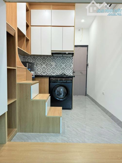 BÁN TOÀ CHDV ĐỘI CẤN 100M2- DOANH THU ~1.5 TỶ/ NĂM