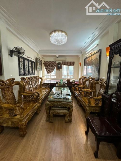 PHÂN LÔ Ô TÔ TRÁNH NGÕ 241 CHIẾN THẮNG 35M2-5 TẦNG MT 3,5M NHỈNH 13 TỶ - 2