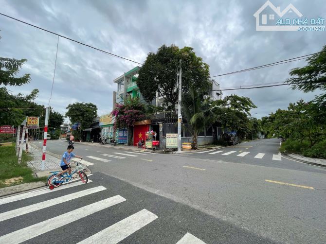 Bán 15 Lô Đất Cực Đẹp. Tân Xuân 3. 150m ra Đường Tô Ký. 119m2. Ngang 6,3m. Đường Nhựa 10m - 2