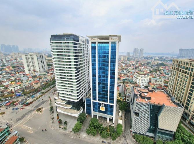 Toà building 21 tầng-Sở hữu lâu dài-Mặt phố lô góc-Dòng tiền cho thuê 4.5 tỷ/th