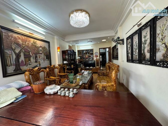 PHÂN LÔ Ô TÔ TRÁNH NGÕ 241 CHIẾN THẮNG 35M2-5 TẦNG MT 3,5M NHỈNH 13 TỶ - 3