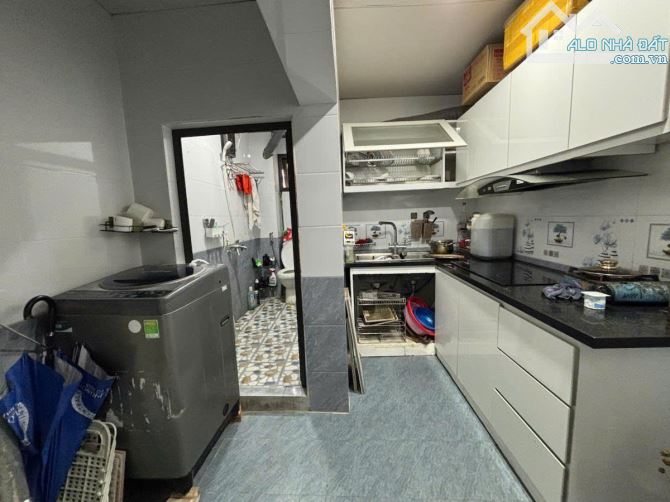 Chỉ 4,89 tỷ tập thể Nghĩa Tân , Cầu Giấy, lô góc, ô tô đỗ, sổ to 90m2 3pn ở ngay