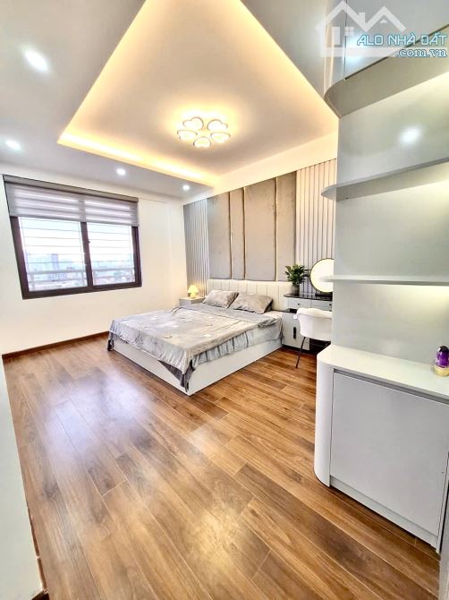 CỰC HIẾM !7TỶX CHUNG CƯ MỚI TINH,LÔ GÓC 90M2/3P.NGỦ/2VS-FULL NỘI THẤT NGÃ TƯ SỞ-THANH XUÂN