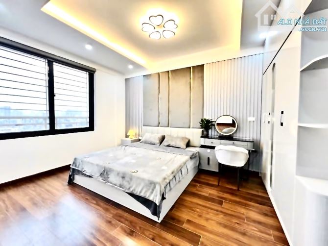 CỰC HIẾM !7TỶX CHUNG CƯ MỚI TINH,LÔ GÓC 90M2/3P.NGỦ/2VS-FULL NỘI THẤT NGÃ TƯ SỞ-THANH XUÂN