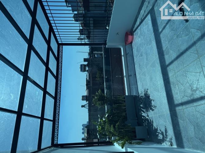 chính chủ bán nhà mới siêu đẹp , phố hoàng văn thái , thanh xuân, 42m, 5 tầng