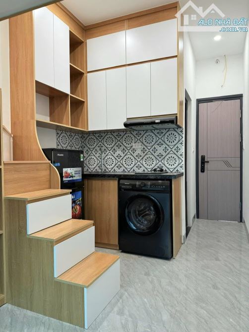 BÁN TOÀ CHDV ĐỘI CẤN 100M2- DOANH THU ~1.5 TỶ/ NĂM