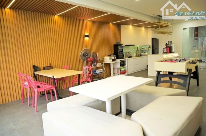 NHÀ MẶT PHỐ GIẢI PHÓNG – LÔ GÓC – 2 MẶT THOÁNG – DÒNG TIỀN GẦN 2 TỶ/NĂM p