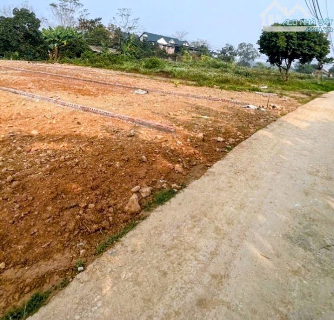 Hơn tỷ có 200m2 đất full tc, Ba Vì, Ba Trại, gần sân golf Suối Hai, UB xã, đg oto, thông. - 1