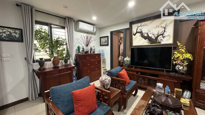 PHỐ LÊ THANH NGHỊ, PHÂN LÔ BÁCH KHOA 30m2 x 5 Tầng 8 tỷ