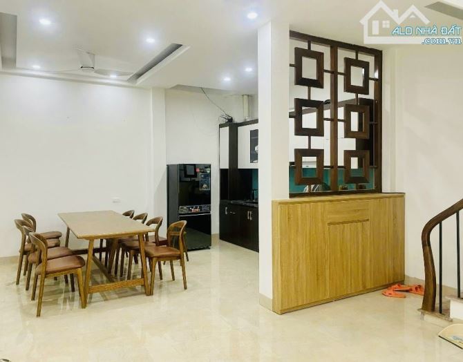 Nhà Xuân La - Tây Hồ - Ô Tô Vào Nhà - Quanh 11 Tỷ