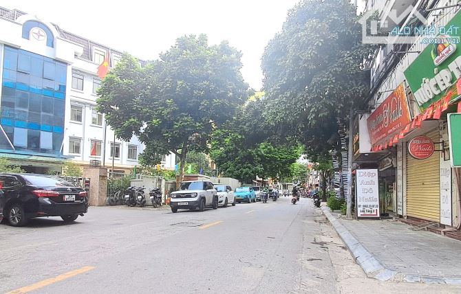 Đất tặng nhà 2 tầng TRẦN QUỐC VƯỢNG. MẶT PHỐ, Lô góc 3 mặt thoáng, vỉa hè, mặt tiền 13.8m