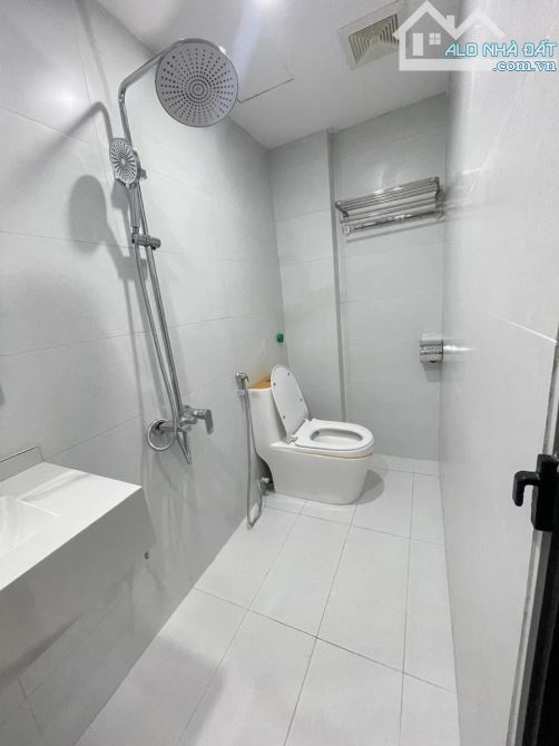 Nhà đẹp phố Trần Đại Nghĩa trung tâm Hai Bà Trưng 30/34 m x 5 tầng mặt tiền rộng, full đồ