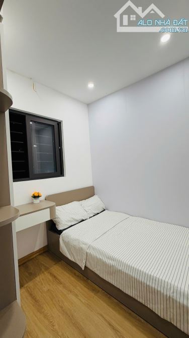 Bán tập thể Văn Chương - Đống Đa 27m x 4 tầng 3 ngủ 4.1 tỷ