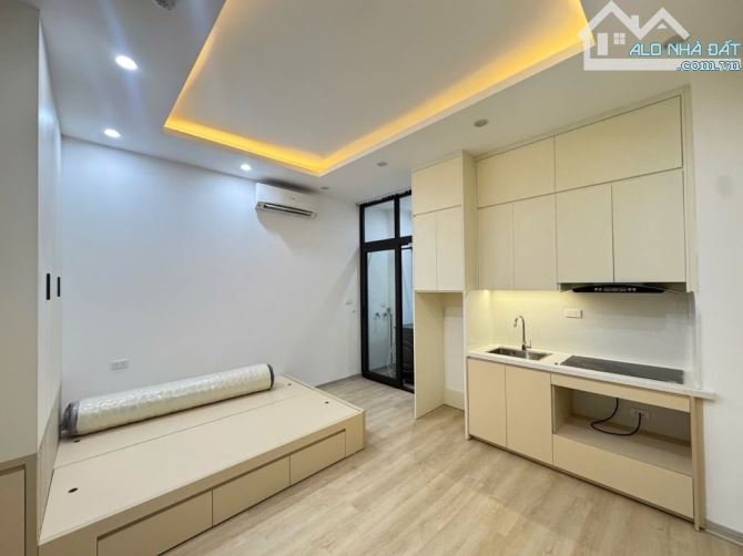 LẠC LONG QUÂN SÁT HỒ TÂY, 8 TẦNG THANG MÁY - DOANH THU 2 TỶ/NĂM - Ô TÔ DỪNG ĐỖ, SẢN PHẨM