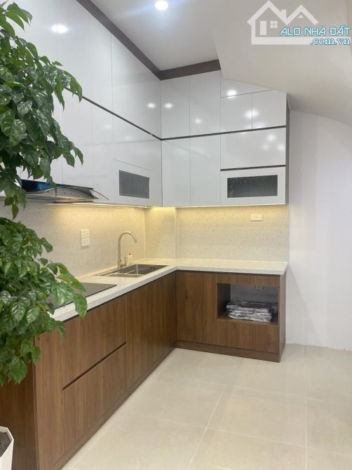 Nhà đẹp phố Trần Đại Nghĩa trung tâm Hai Bà Trưng 30/34 m x 5 tầng mặt tiền rộng, full đồ