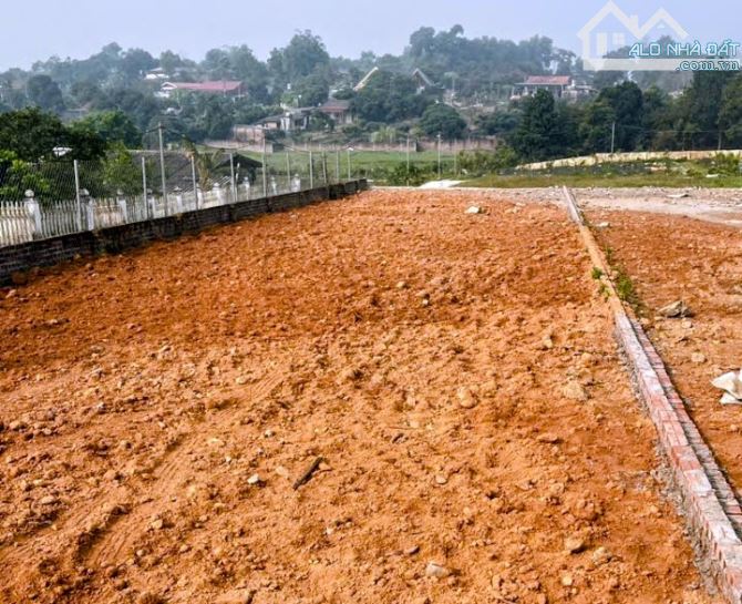 Hơn tỷ có 200m2 đất full tc, Ba Vì, Ba Trại, gần sân golf Suối Hai, UB xã, đg oto, thông. - 3