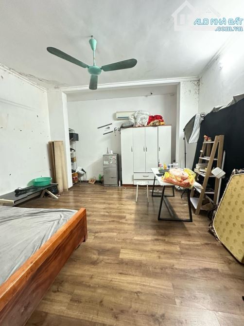 Mặt Phố Thái Hà, 36m2, 3 tầng, mt 4,8m, phân lô,ô tô tránh, vỉa hè. kinh doanh đỉnh, siê