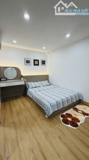 Bán tập thể Văn Chương - Đống Đa 27m x 4 tầng 3 ngủ 4.1 tỷ