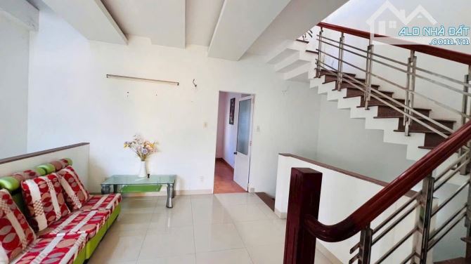 Giảm sâu 10 tỷ còn 8.5 tỷ bán trước Tết căn Nhà 3 tầng 4 phòng ngủ mặt tiền Sử Hy Nhan - 1