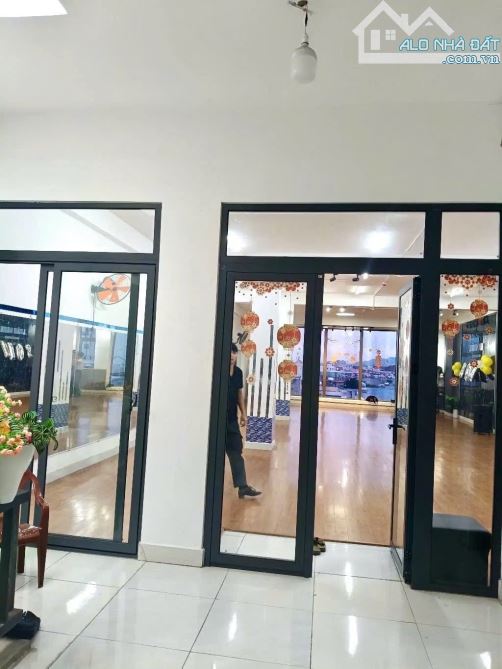 TÒA VĂN PHÒNG 5 TẦNG – MẶT TIỀN LÝ TỰ TRỌNG - HẢI CHÂU - 286M2 MT 8M - SẴN DT 120TR/THÁNG - 1