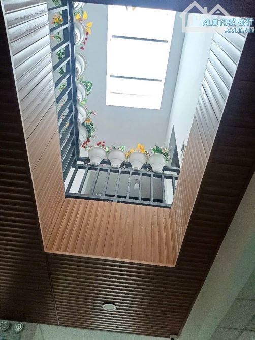 TÒA VĂN PHÒNG 5 TẦNG – MẶT TIỀN LÝ TỰ TRỌNG - HẢI CHÂU - 286M2 MT 8M - SẴN DT 120TR/THÁNG - 3