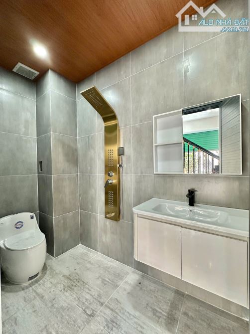 BÁN NHÀ MỚI TRUNG TÂM RẠCH GIÁ TẶNG LUÔN NỘI THẤT SANG - 3