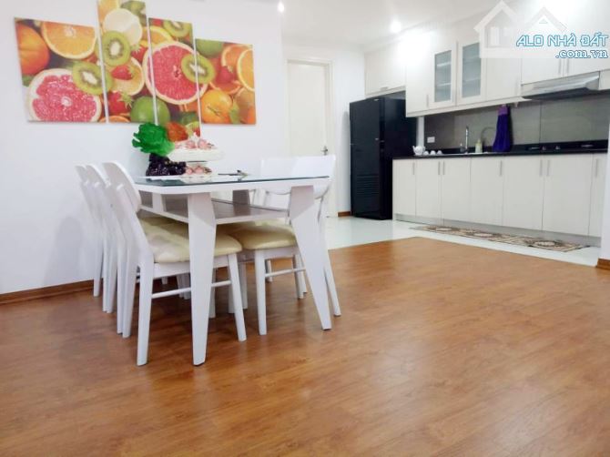 Bán căn hộ chung cư 105 m2, 2 PN, tòa Mipec Tower, Đống Đa