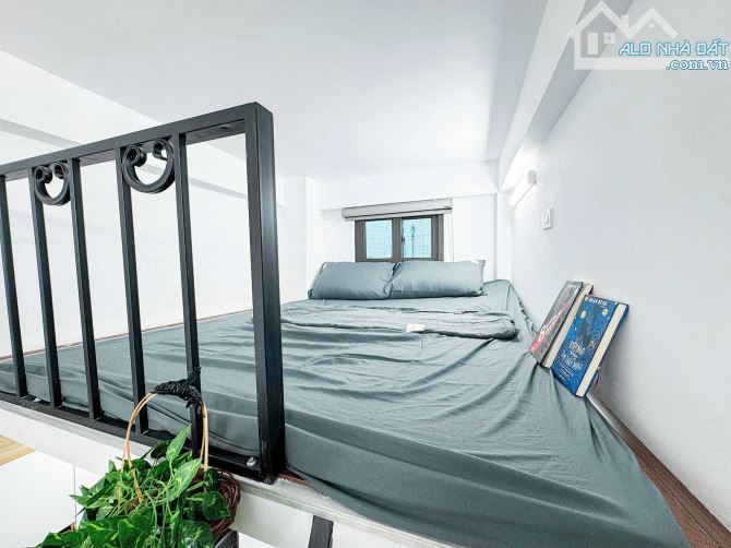 Bán Toà CCMN Ngã Tư Sở- 56m2x6T-Xây Mới- 14 Phòng- 70 Triệu/Tháng