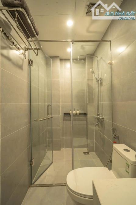 Toà CHDV Vũ Miên, view Hồ Tây, 128m² x 8T thang máy, lô góc 2 thoáng, dòng tiền 150tr/ th