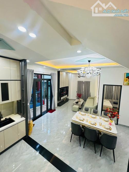 🔥 Nhà 3 tầng 2 mặt kiệt K698/.. Trần Cao Vân Thanh Khê , gần Nguyễn Tất Thành - 10