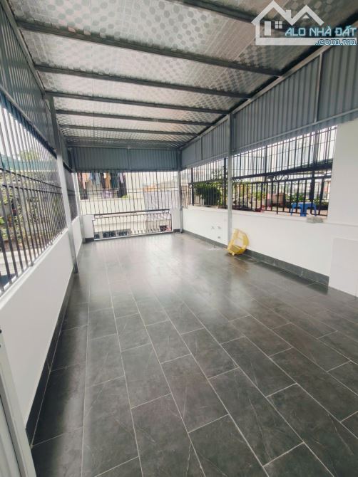 6 tầng thang máy mới Ngõ 299 Hoàng Mai oto tránh đỗ bàn cờ 50m2 full nội thất. Giá 19.9 tỷ