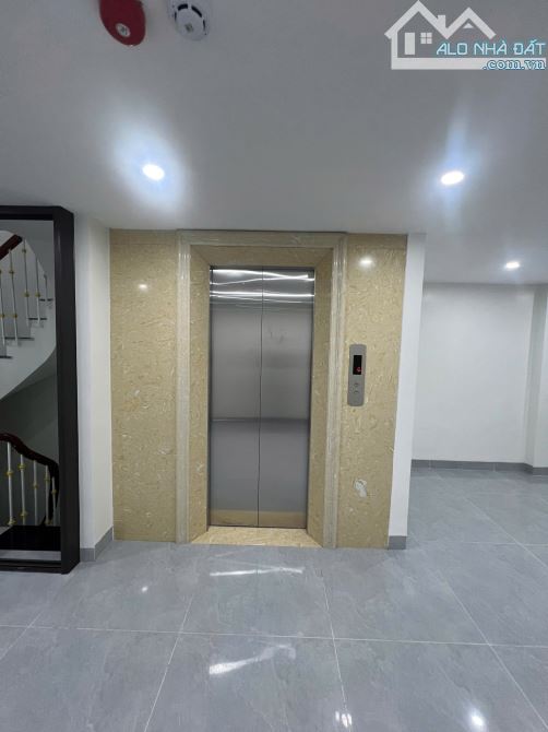 Nhà mới đẹp phân lô phố Kim Đồng, 7 tầng thang máy, 59m², MT 4.7m, giá 29.8 tỷ .