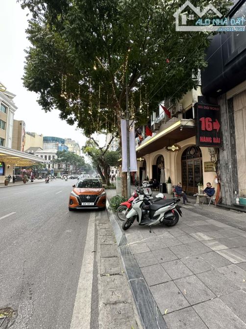 DI SẢN ĐỘC BẢN HỒ GƯƠM - MẶT PHỐ HÀNG BÀI. CÁCH HỒ 3 BƯỚC CHÂN. DIỆN TÍCH 200M2, NGANG 6M