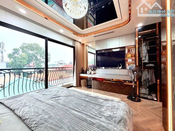 Bán Nhà 8 Tầng Siêu đẹp Phố Thọ Lão, Lô góc, 50m2 Thang máy, 3 bước là Lò Đúc - Sổ vuông - 4