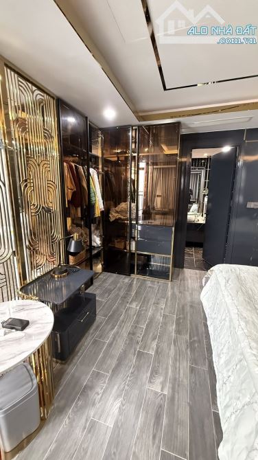 BIỆT THỰ TRÊN KHÔNG. PENTHOUSE - DUPLEX UDIC WESTLAKE TÂY HỒ. DIỆN TÍCH 296M2. GIÁ 31 TỶ