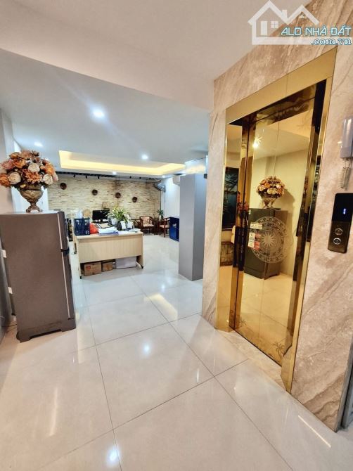 Mặt phố Quan Nhân, Thanh Xuân 5 tầng thang máy 85M MT 5m Sổ đẹp 2 THOÁNG 22 tỷ