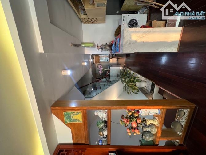 Mặt Phố VŨ MIÊN-View HỒ TÂY Cực Đỉnh-Kinh Doanh Đỉnh Cao-57mx4 tầng.