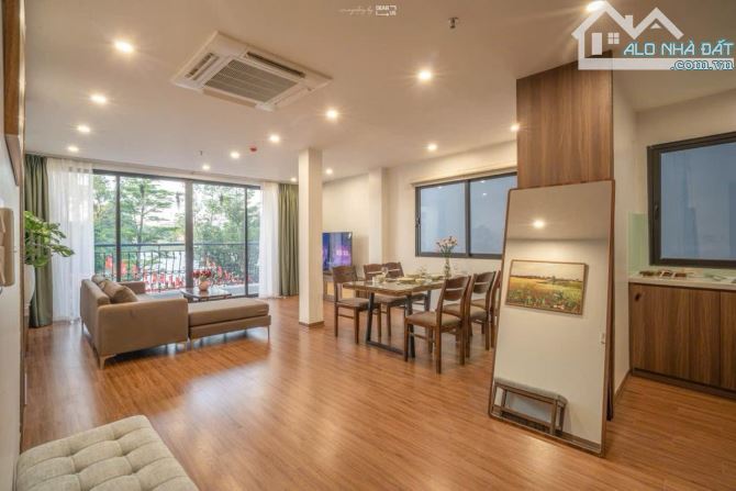 Toà CHDV Vũ Miên, view Hồ Tây, 128m² x 8T thang máy, lô góc 2 thoáng, dòng tiền 150tr/ th