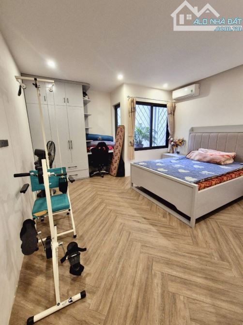 Mặt phố Quan Nhân, Thanh Xuân 5 tầng thang máy 85M MT 5m Sổ đẹp 2 THOÁNG 22 tỷ