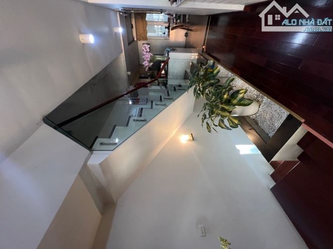 Mặt Phố VŨ MIÊN-View HỒ TÂY Cực Đỉnh-Kinh Doanh Đỉnh Cao-57mx4 tầng.