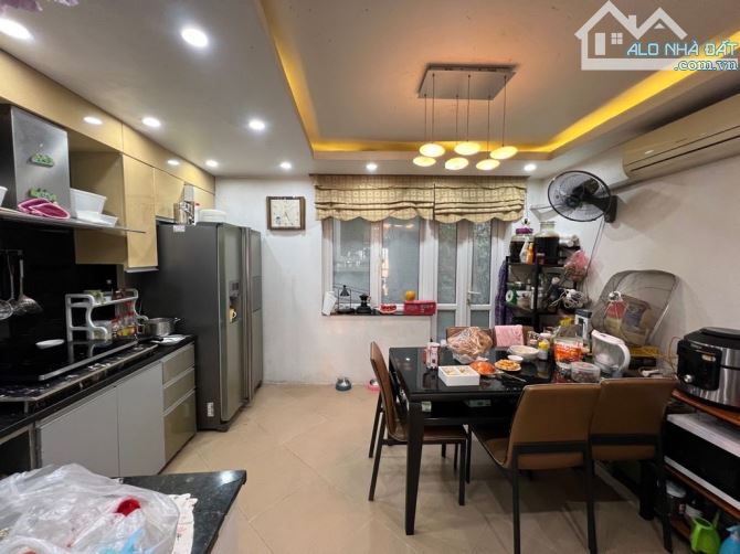 Mặt Phố VŨ MIÊN-View HỒ TÂY Cực Đỉnh-Kinh Doanh Đỉnh Cao-57mx4 tầng.