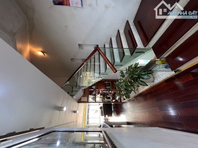 Mặt Phố VŨ MIÊN-View HỒ TÂY Cực Đỉnh-Kinh Doanh Đỉnh Cao-57mx4 tầng.